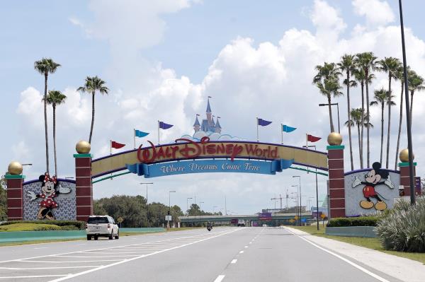 迪士尼要求佛罗里达州法院驳回德桑蒂斯批准的董事会的诉讼