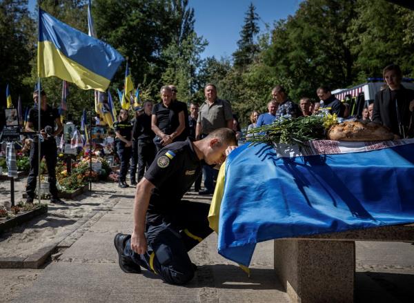 乌克兰人决心坚持下去，但他们担心自己的盟友不会
