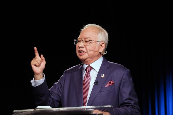 关于马来西亚前总理纳吉数十亿美元的丑闻，你该知道些什么