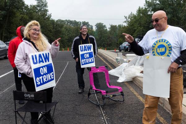 UAW罢工在宾夕法尼亚州巴克斯县获得支持