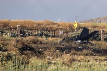 一架小型飞机在加利福尼亚坠毁，造成6人死亡