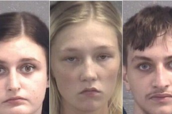 警方:三名乔治亚州青少年在向一名男子的房子扔鸡蛋后杀害了他